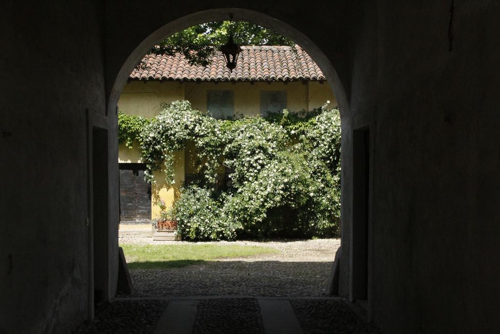 博尔格阿尔基托公寓 Robecco sul Naviglio 外观 照片